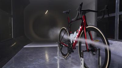 Trek Madone SL 5 L Gloss Crystal White/Matte Deep Smoke Produktbild 7